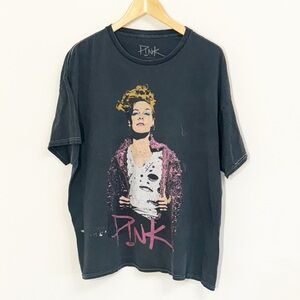 PINK Distressed/Destroyed Gray Tshirt Short Sleeved Size 2X